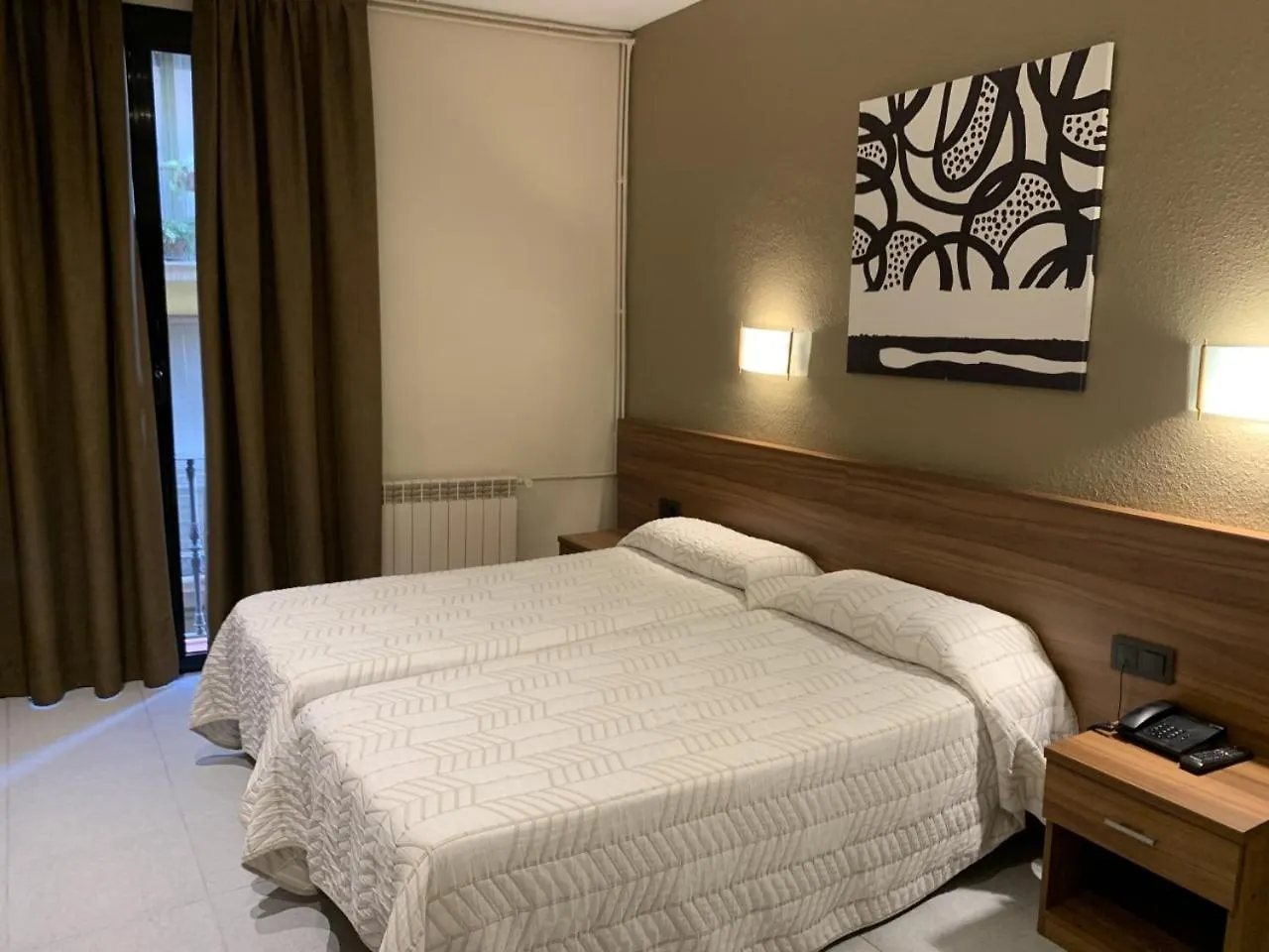 Pension Iznajar Barcelona Spain