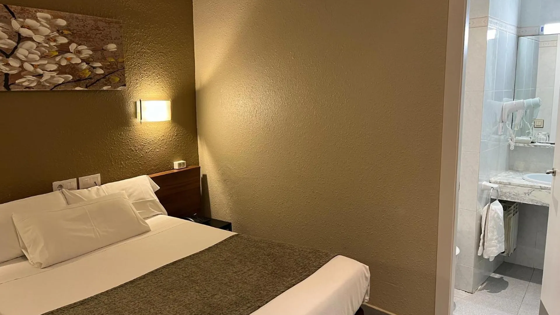 Guest house Pension Iznajar Barcelona