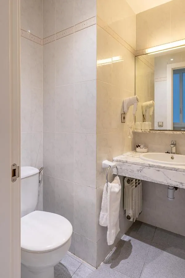 Pension Iznajar Barcelona 2*,  Spain