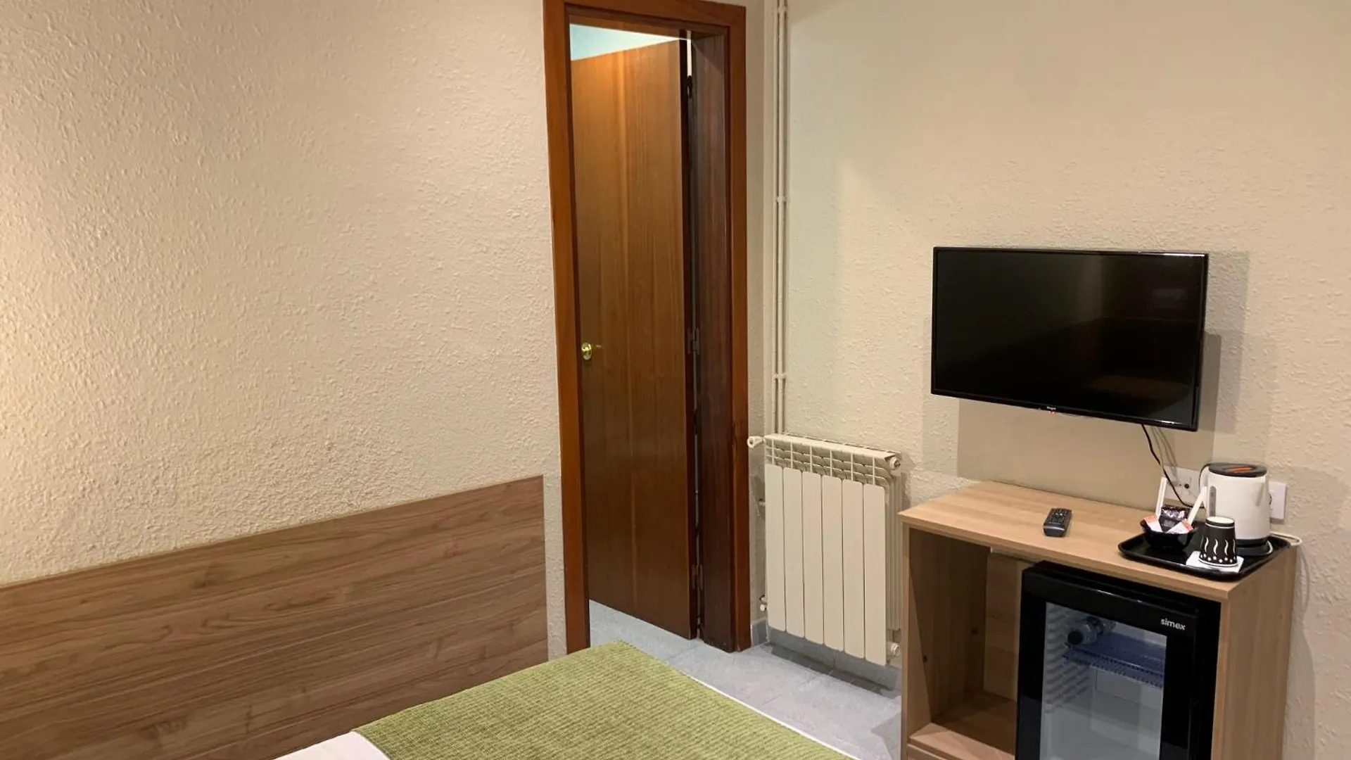 Pension Iznajar Barcelone 2*,  Espagne