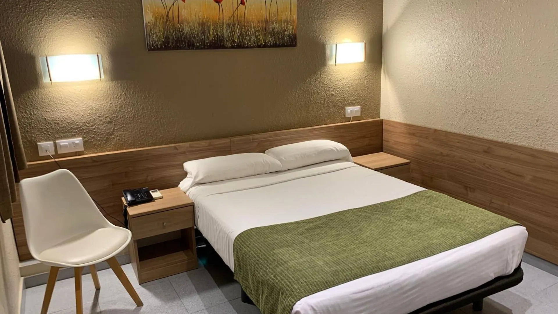 Pension Iznajar Barcelona Guest house